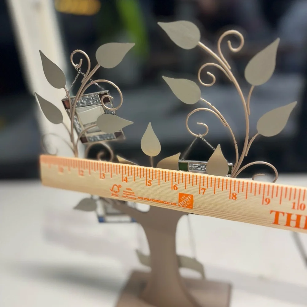 Hallmark Metal Photo Tree Frame – 3 Hanging Frames – ©2004